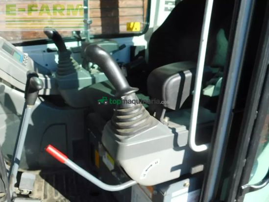 Excavadora - Takeuchi - tb 225 ( 2.400kg ) mit hydr. verstellfahrwerk