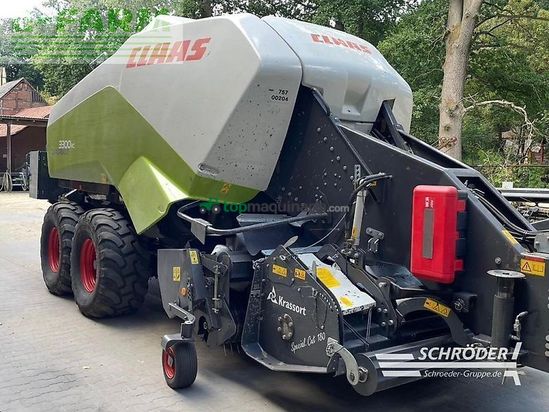 Empacadora gigant - Claas - quadrant 3300 rc