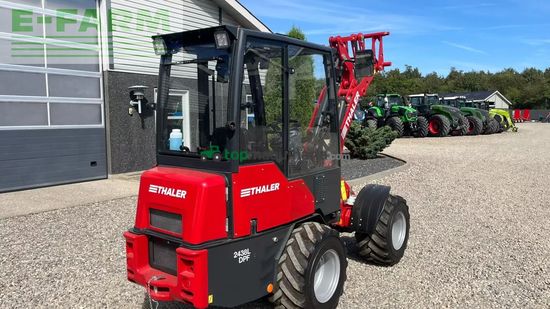 Minicargadora - Thaler - 2438l dpf kabine og brede hjul