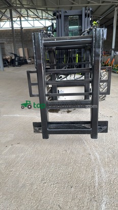 PINZAS PARA BLOQUES DE LADRILLO, MATERIALES DIVERSOS (PBLMD)