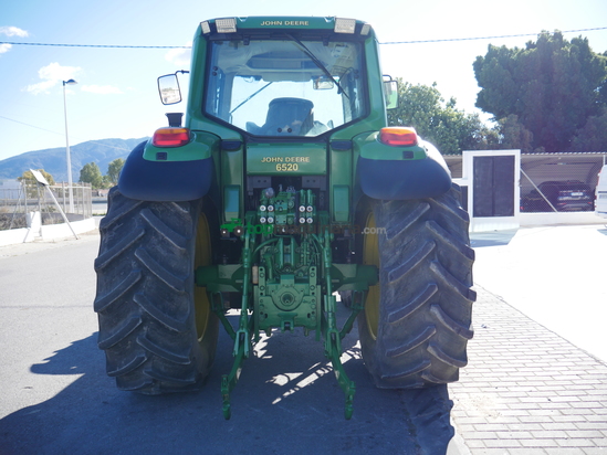 Tractor agrícola - John Deere - 6520