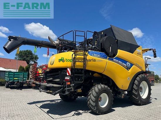 Cosechadora de Cereal - New Holland - cr 8.90