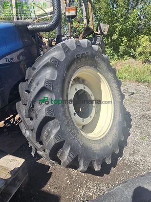 Tractor agrícola - New Holland - tl80 (4wd)