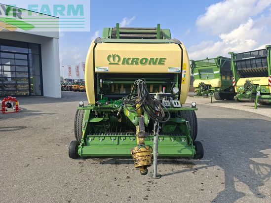 Empacadora gigant - Krone - comprima v 180 xc