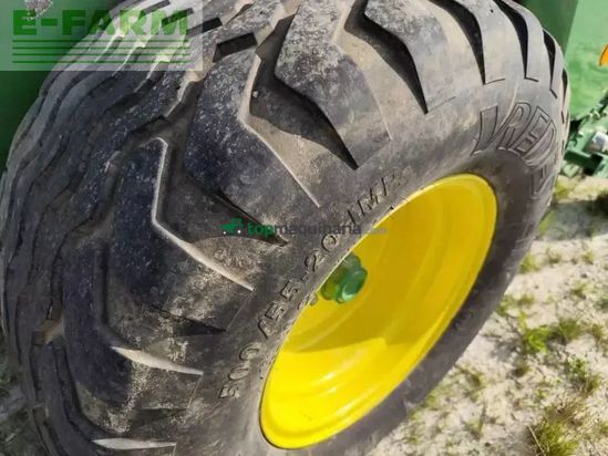 Empacadora gigant - John Deere - v451r