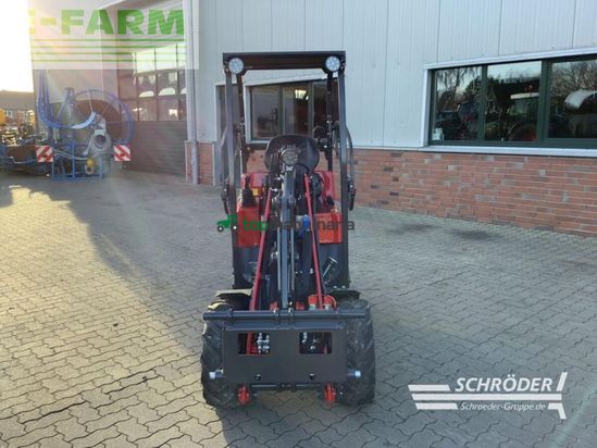 Minicargadora - Schaffer - 1622