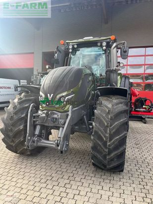 Tractor agrícola - Valtra - q265 mit rüfa und fk