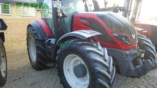 Tractor agrícola - Valtra - kun kørt 1130 timer