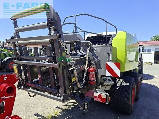 Empacadora gigant - Claas - quadrant 5200 fc tandem