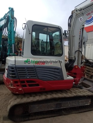 Miniexcavadora - TB250