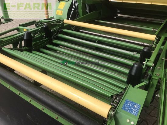 Empacadora gigant - Krone - comprima cv 150xc