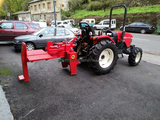 Tractor agrícola - TYM 6225R 68CV