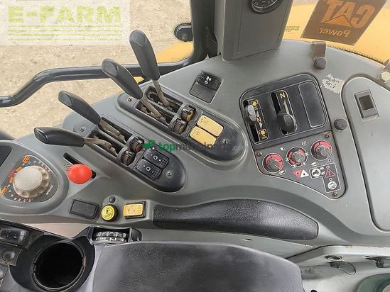 Tractor agrícola - Challenger - mt 575b