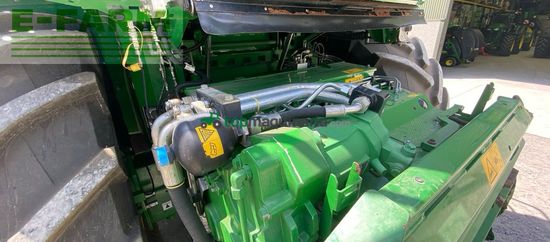 Cosechadora de Cereal - John Deere - 8300