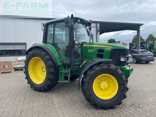Tractor agrícola - John Deere - 6230