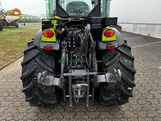 Tractor agrícola - Claas - nexos 220 s stage v