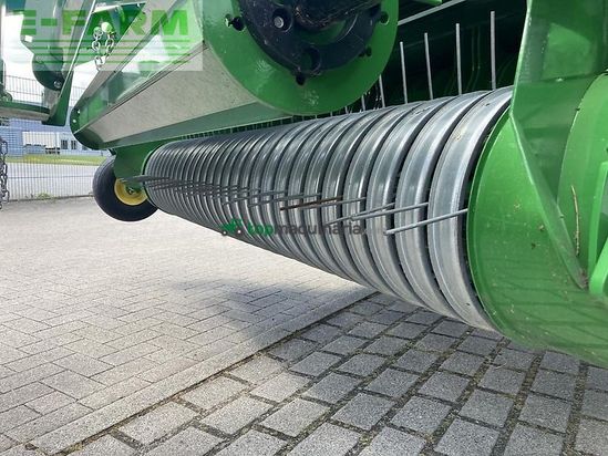 Empacadora gigant - John Deere - v461m