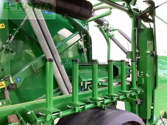 Empacadora gigant - McHale - fusion vario