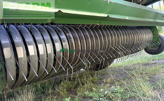 Empacadora gigant - Krone - comprima v 180 xc
