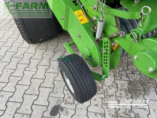 Empacadora gigant - Krone - comprima v 180 xc