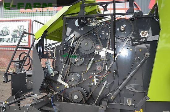 Empacadora gigant - Claas - rollant 520 rc