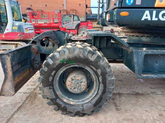 Excavadora HYUNDAI HW180