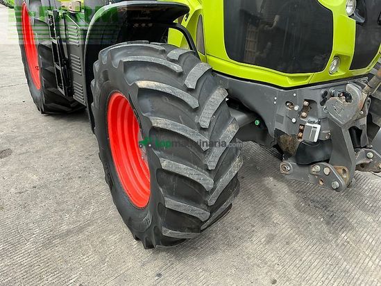 Tractor agrícola - Claas - 810 axion tractor (st27040)
