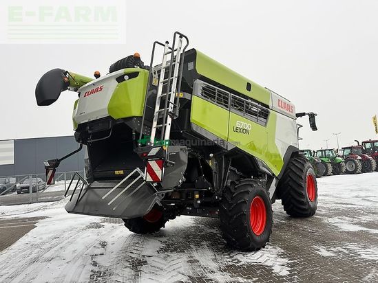 Cosechadora de Cereal - Claas - lexion 6700 + v930
