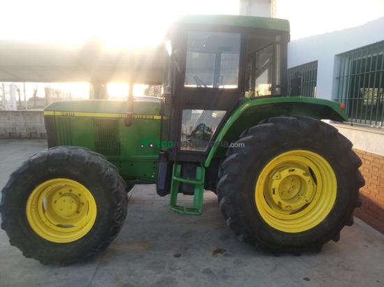 Tractor agrícola - John Deere - 6210