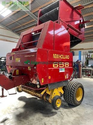 Empacadora gigant - New Holland - 658 cropcutter