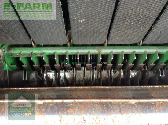 Empacadora gigant - John Deere - 582