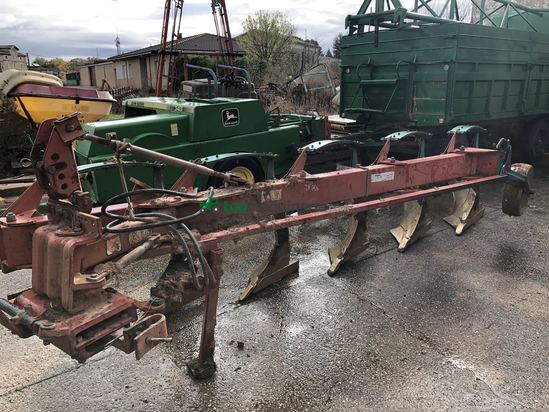 Arado Keverneland de 5 cuerpos  fijo 