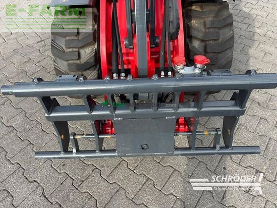 Minicargadora - Schaffer - 2028-2