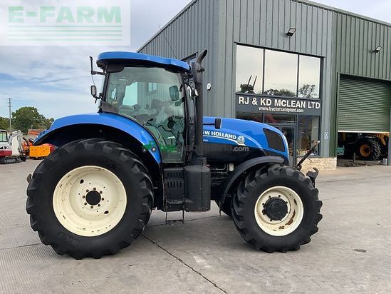 Tractor agrícola - New Holland - t7.210 tractor (st26606)
