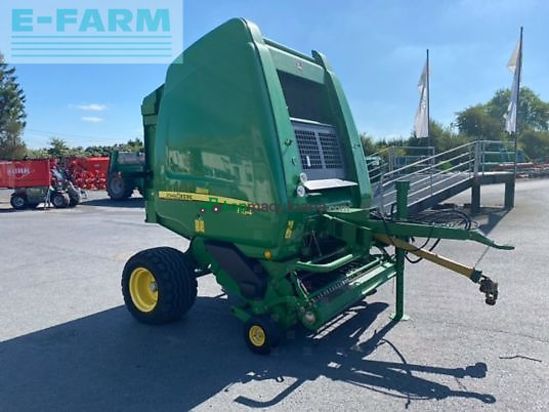 Empacadora gigant - John Deere - 864