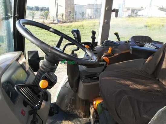 Tractor agrícola - John Deere - 5820