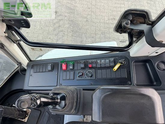 Minicargadora - Liebherr - 509 tele