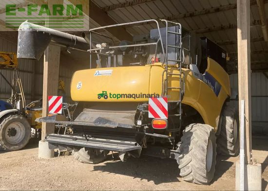 Cosechadora de Cereal - New Holland - cr 980