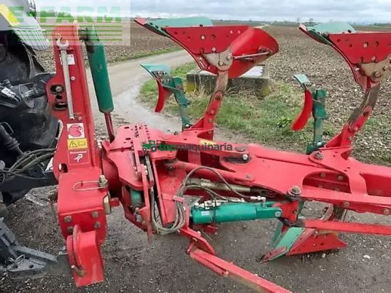 Arado - Kverneland - lb 6 corps