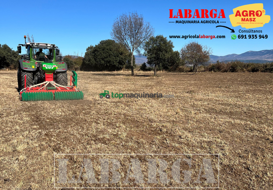 REGENERADORA + SEMBRADORA DE PASTOS AGRO-MASZ