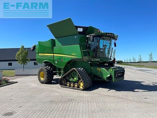 Cosechadora de Cereal - John Deere - s690