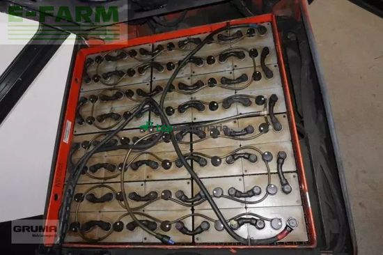 Elevadora - Linde - e 50 hl 388