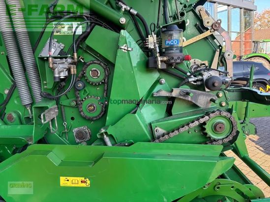 Empacadora gigant - John Deere - 990