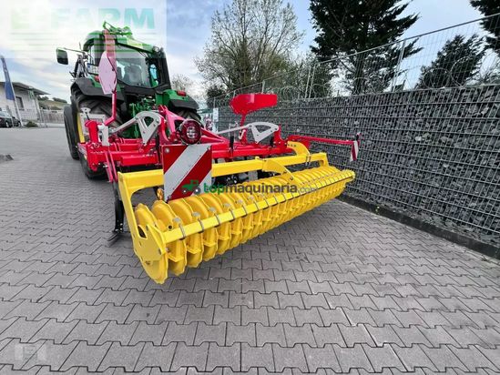 Cultivador - Pöttinger - synkro 3030