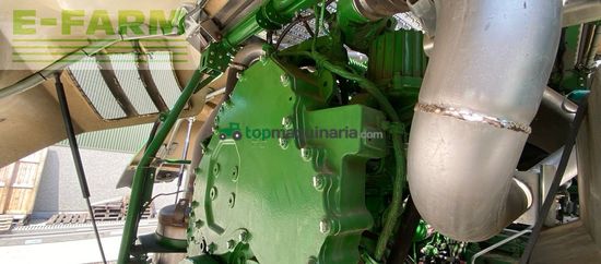 Cosechadora de Cereal - John Deere - 8300