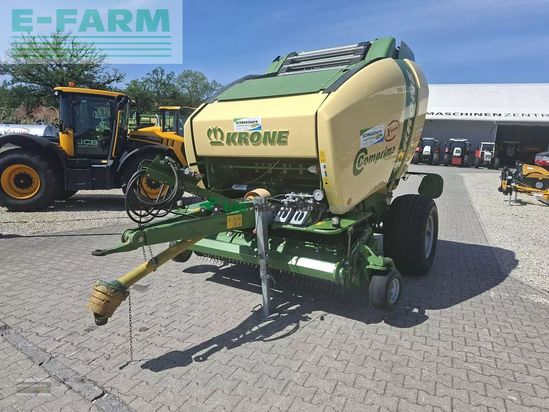 Empacadora gigant - Krone - comprima v 150 xc x-treme