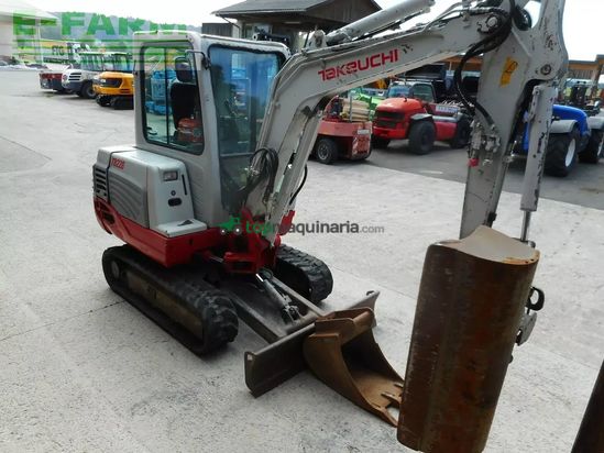 Excavadora - Takeuchi - tb 228 ( 2.810kg ) powertilt