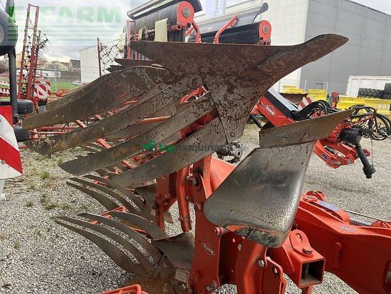 Arado - Kuhn - vari master 123