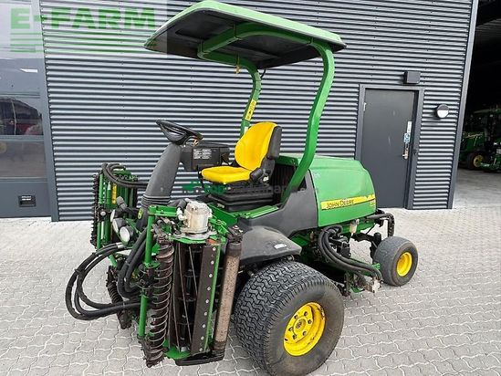 Cosechadora de Cereal - John Deere - 8700