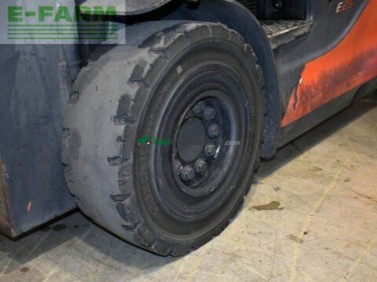 Elevadora - Linde - e 25/600 hl 387-01